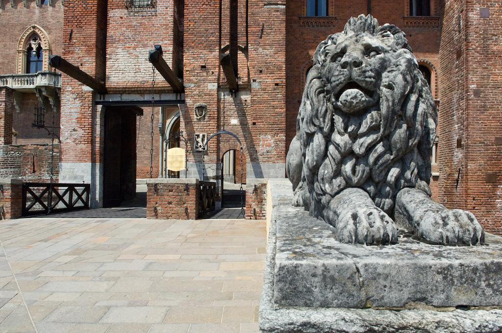Castello Di Carimate Hotel Eksteriør billede