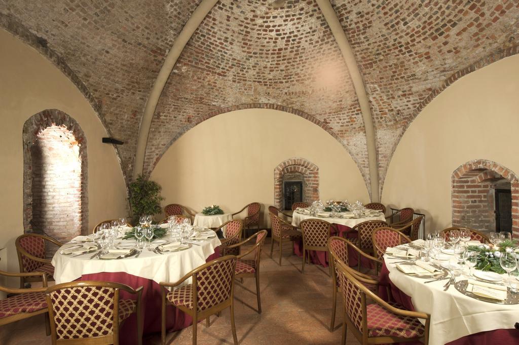Castello Di Carimate Hotel Eksteriør billede